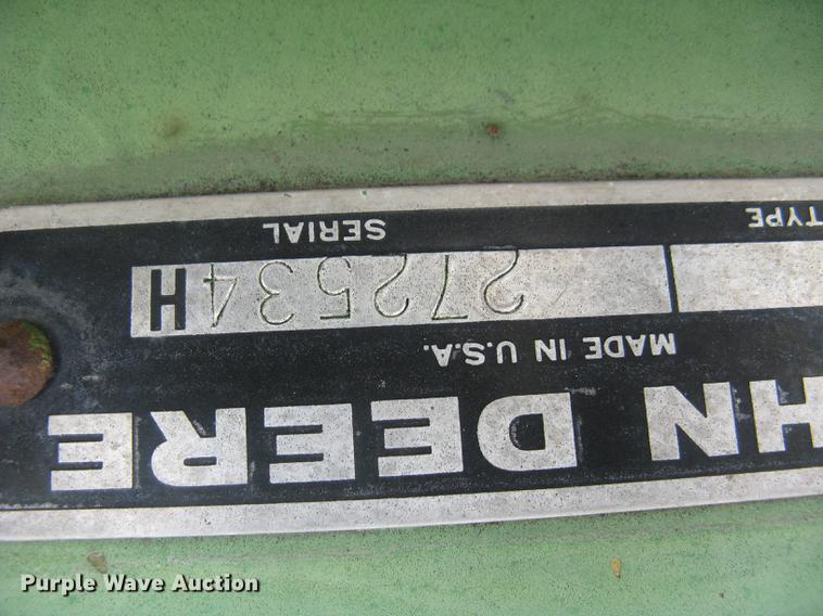 image for item DC2253 John Deere 4400 combine