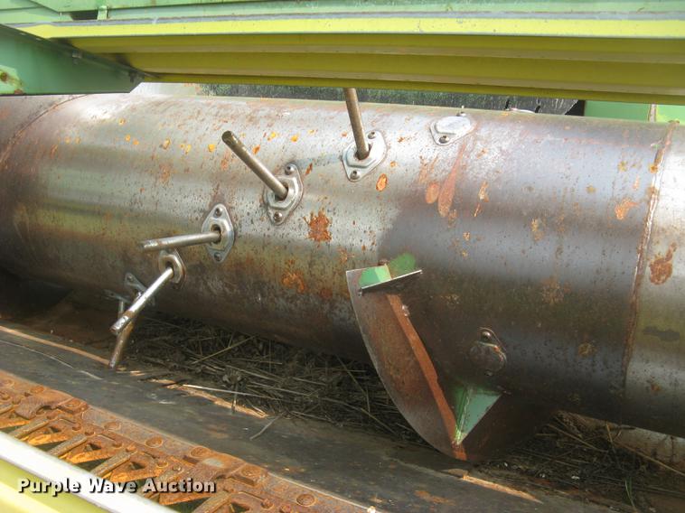 image for item DC2253 John Deere 4400 combine