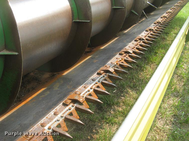 image for item DC2253 John Deere 4400 combine