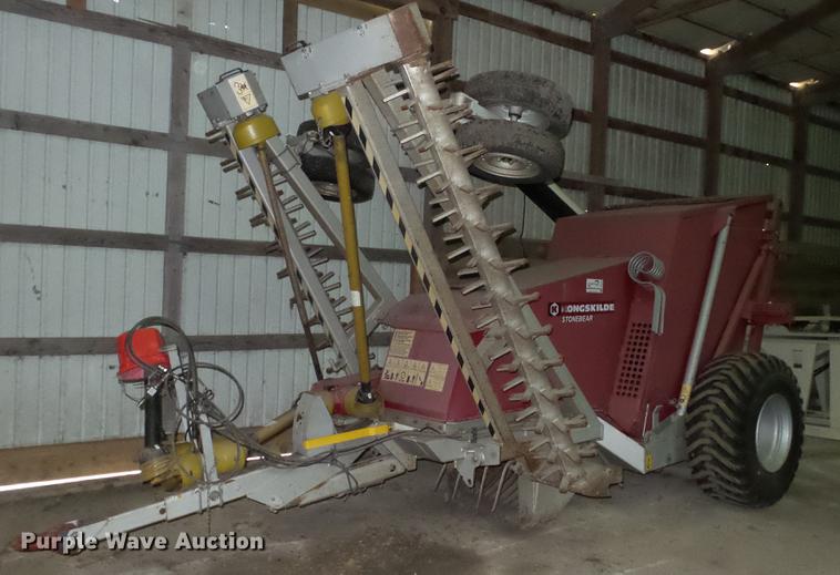 image for item DC2644 2010 Kongskilde SB5200S rock picker