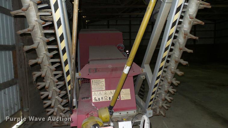 image for item DC2644 2010 Kongskilde SB5200S rock picker