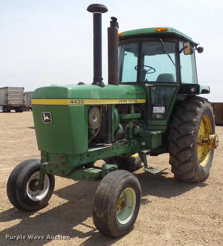 image for item DC4723 1977 John Deere 4430 tractor