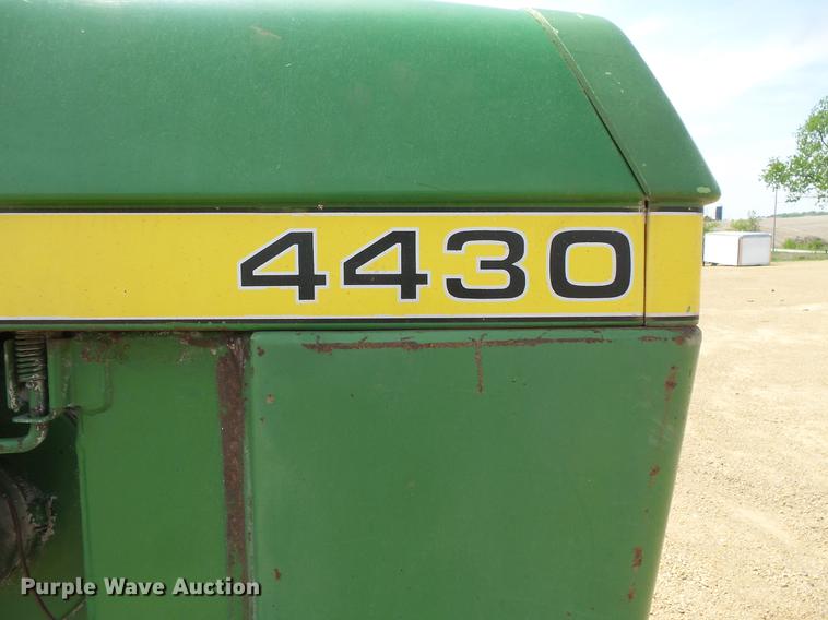 image for item DC4723 1977 John Deere 4430 tractor