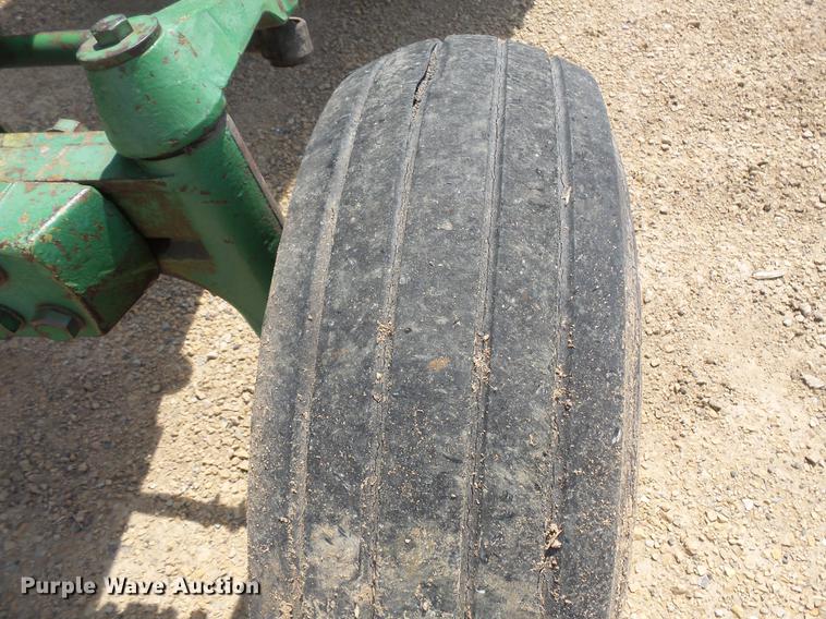 image for item DC4723 1977 John Deere 4430 tractor