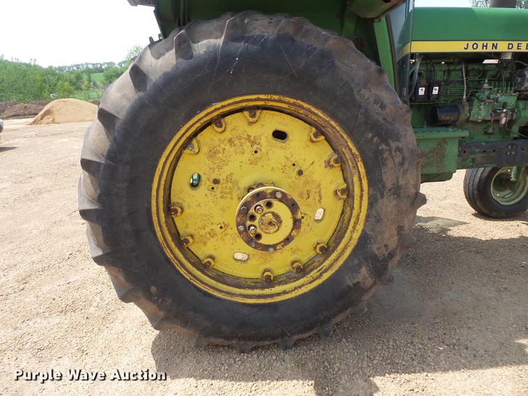 image for item DC4723 1977 John Deere 4430 tractor