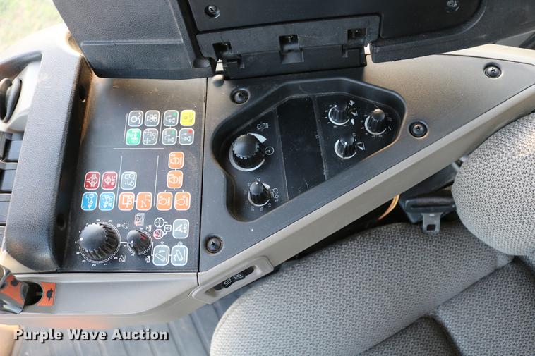 image for item DC7547 2013 Case IH Magnum 190 MFWD tractor