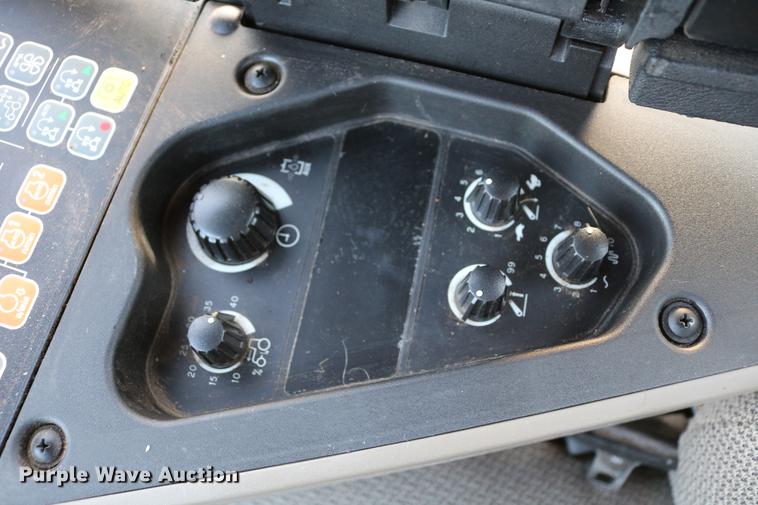 image for item DC7547 2013 Case IH Magnum 190 MFWD tractor