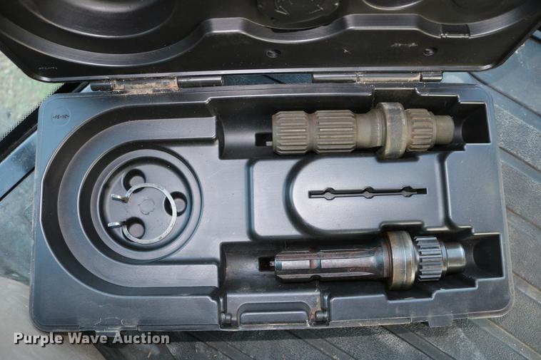 image for item DC7547 2013 Case IH Magnum 190 MFWD tractor