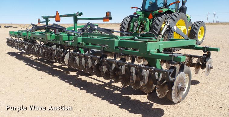 image for item DD1186 Great Plains Turbo Till 3000 Series II vertical tillage
