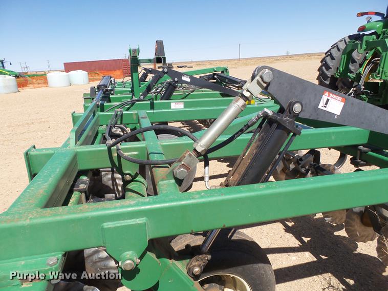 image for item DD1186 Great Plains Turbo Till 3000 Series II vertical tillage