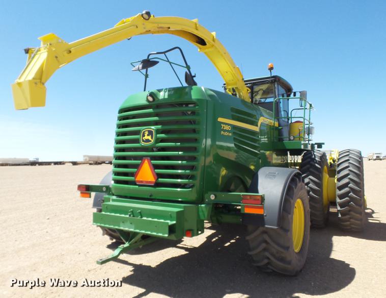 image for item DD1188 2015 John Deere 7380 forage harvester