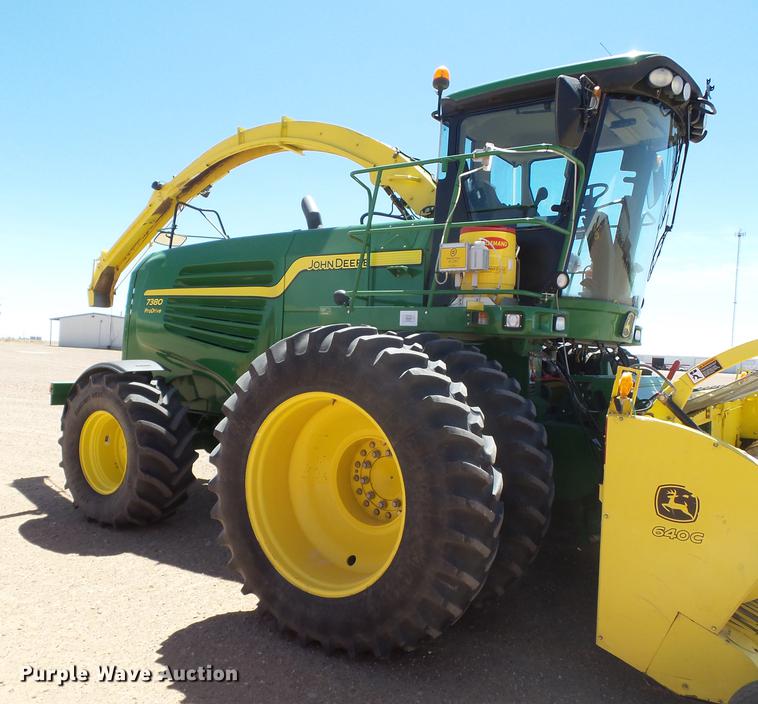 image for item DD1188 2015 John Deere 7380 forage harvester
