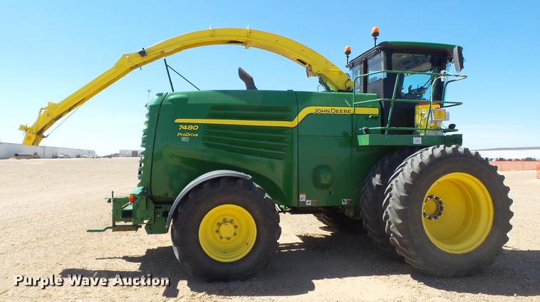 image for item DD1190 2013 John Deere 7480 forage harvester