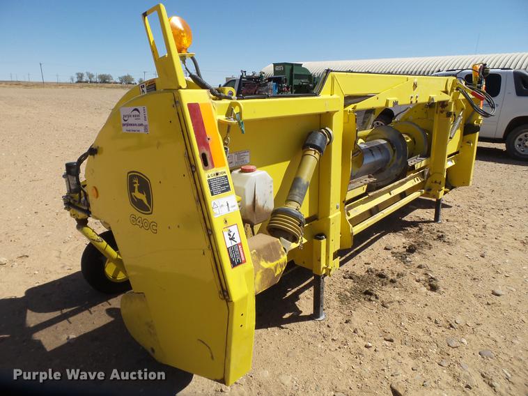 image for item DD1191 2013 John Deere 640C pickup head