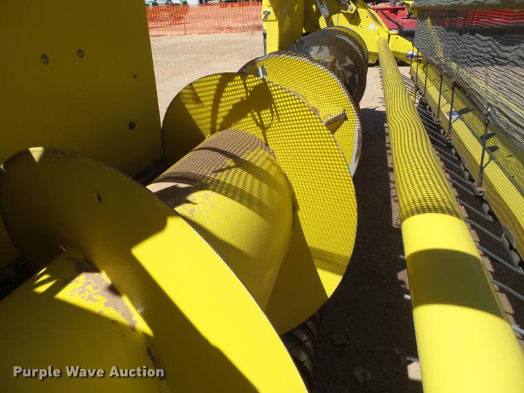 image for item DD1191 2013 John Deere 640C pickup head