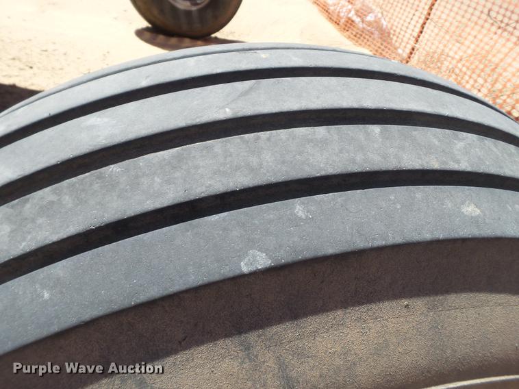 image for item DD1192 2013 Massey Ferguson WR9770 windrower