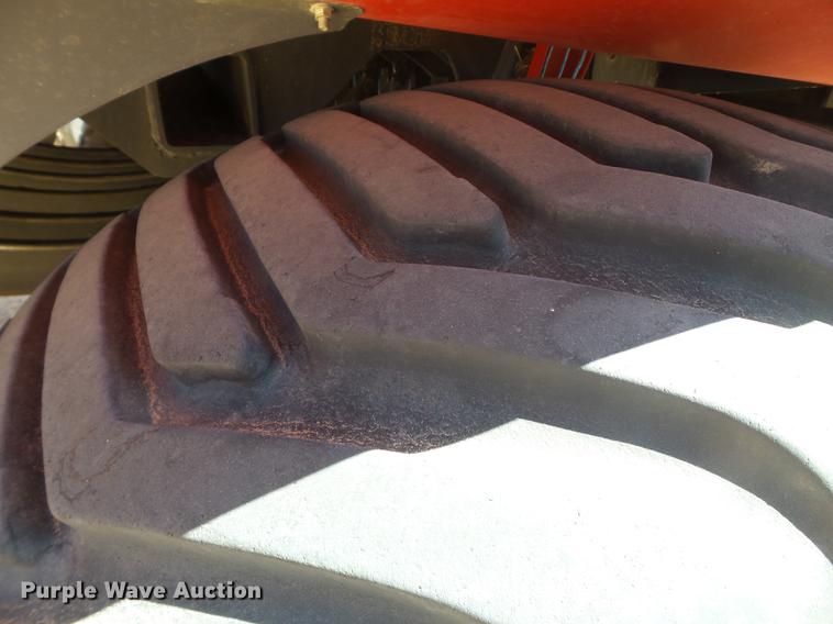 image for item DD1193 2012 Massey Ferguson 2170 large square baler