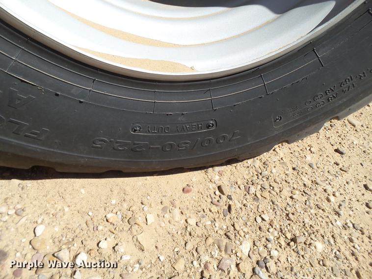 image for item DD1193 2012 Massey Ferguson 2170 large square baler