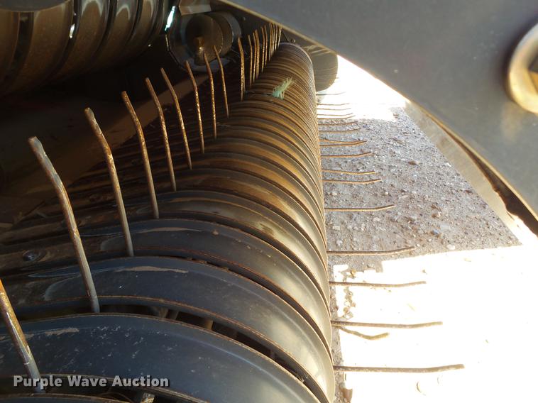 image for item DD1193 2012 Massey Ferguson 2170 large square baler