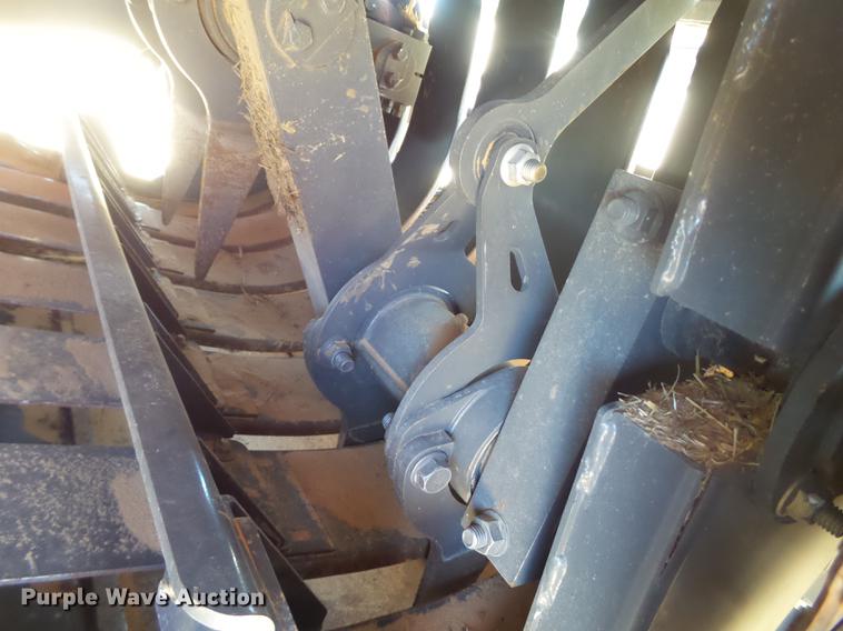 image for item DD1193 2012 Massey Ferguson 2170 large square baler