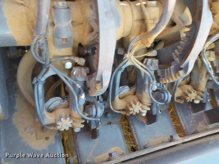 image for item DD1193 2012 Massey Ferguson 2170 large square baler