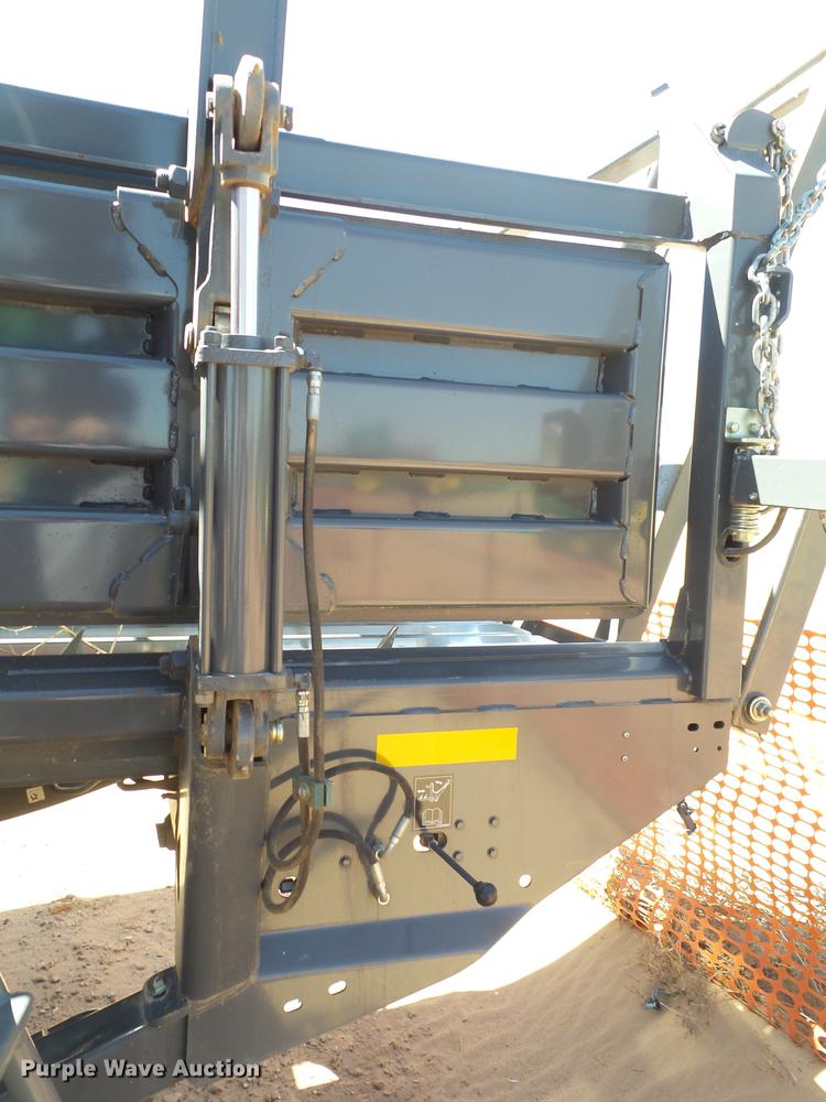 image for item DD1193 2012 Massey Ferguson 2170 large square baler