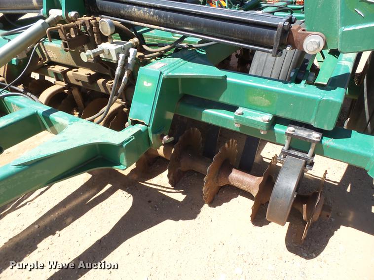 image for item DD1194 Great Plains Turbo Till 3000 Series II vertical tillage