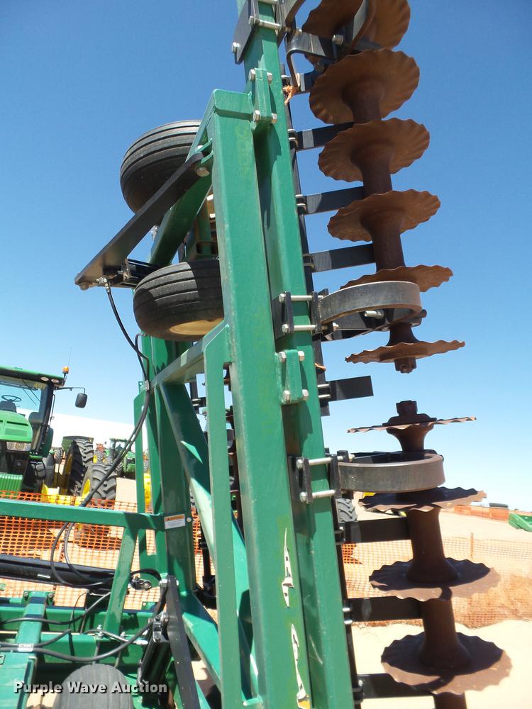 image for item DD1194 Great Plains Turbo Till 3000 Series II vertical tillage