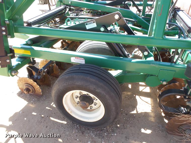 image for item DD1194 Great Plains Turbo Till 3000 Series II vertical tillage