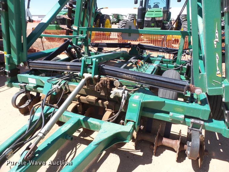 image for item DD1194 Great Plains Turbo Till 3000 Series II vertical tillage