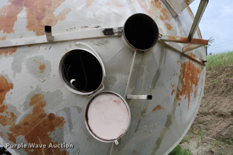 image for item DD4248 Steel dry storage tank/bin