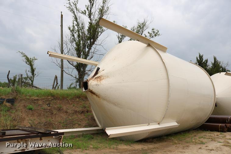 image for item DD4249 Steel dry storage tank/bin