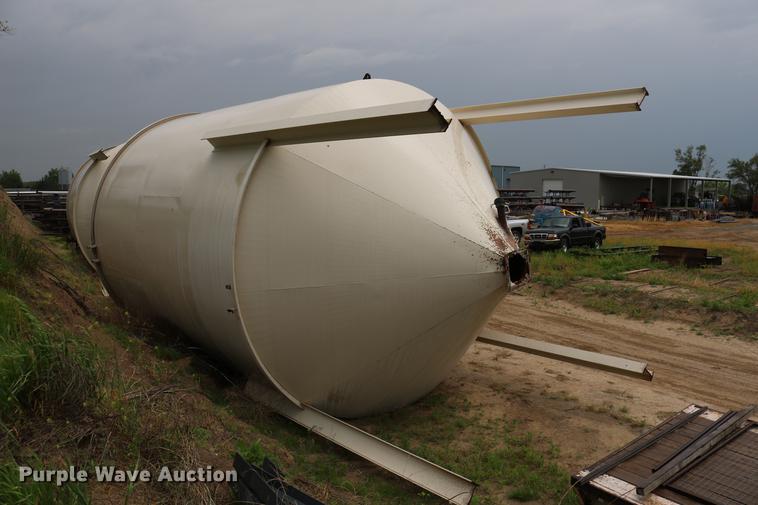 image for item DD4249 Steel dry storage tank/bin