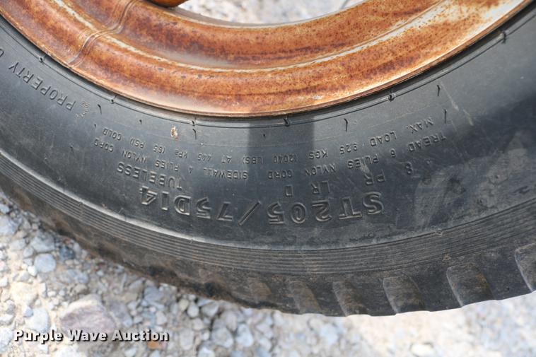 image for item DD4260 Gehl hay rake