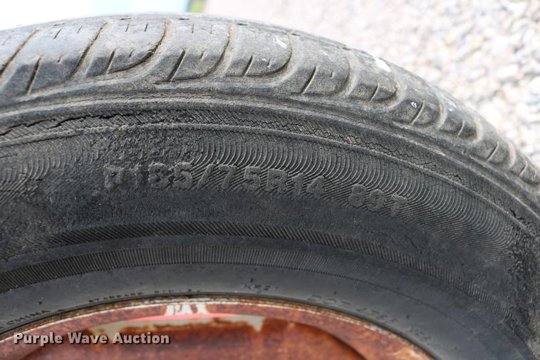 image for item DD4260 Gehl hay rake