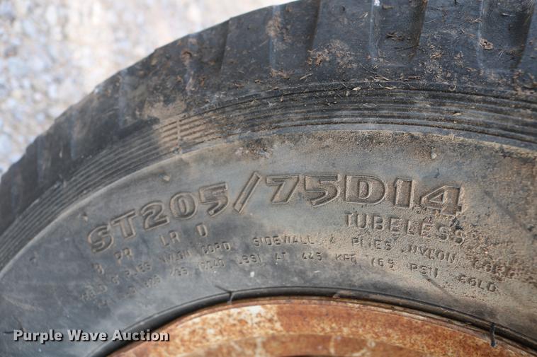 image for item DD4260 Gehl hay rake