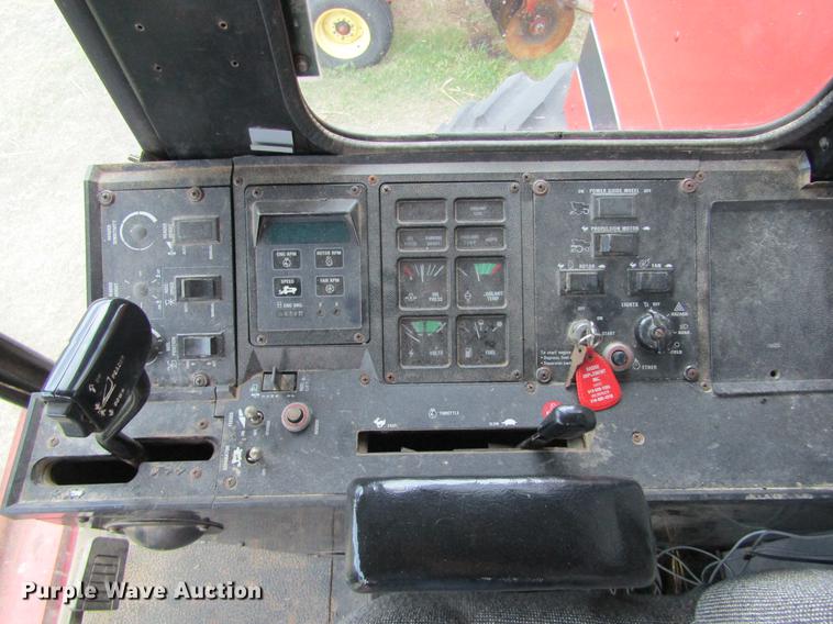 image for item DD5666 1994 Case IH 1688 Axial-Flow combine