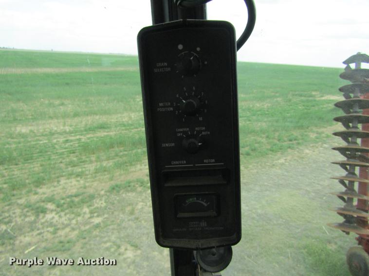 image for item DD5666 1994 Case IH 1688 Axial-Flow combine