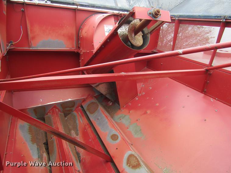 image for item DD5666 1994 Case IH 1688 Axial-Flow combine