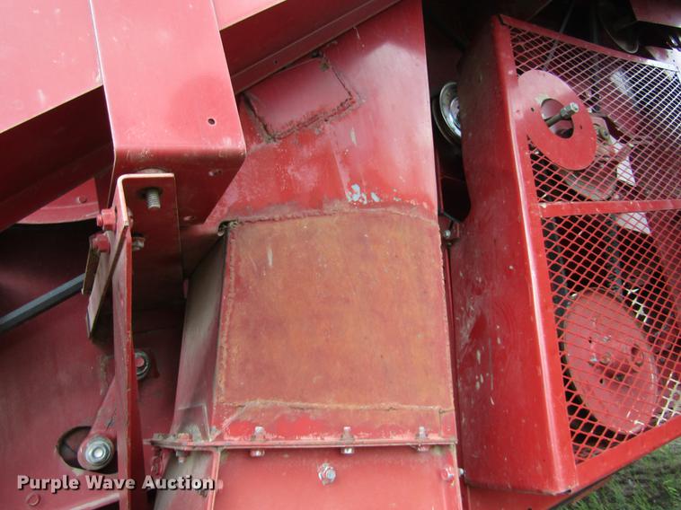 image for item DD5666 1994 Case IH 1688 Axial-Flow combine