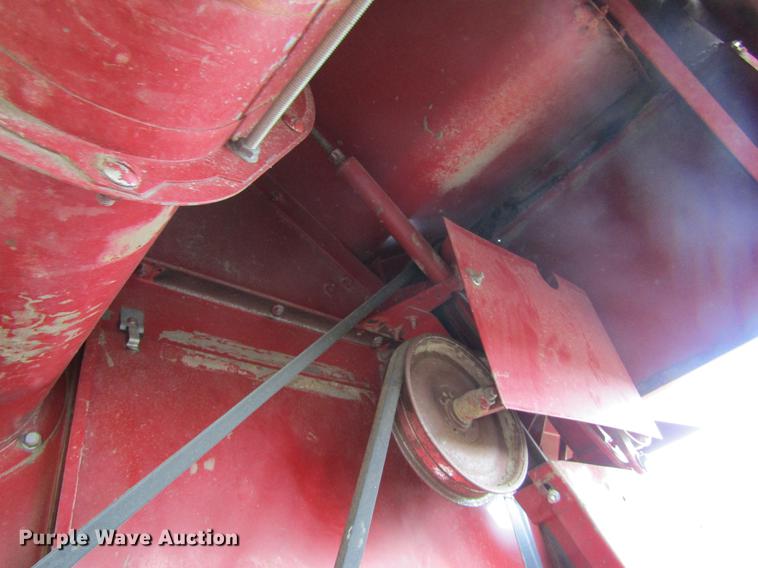image for item DD5666 1994 Case IH 1688 Axial-Flow combine