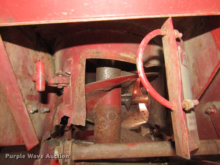 image for item DD5666 1994 Case IH 1688 Axial-Flow combine