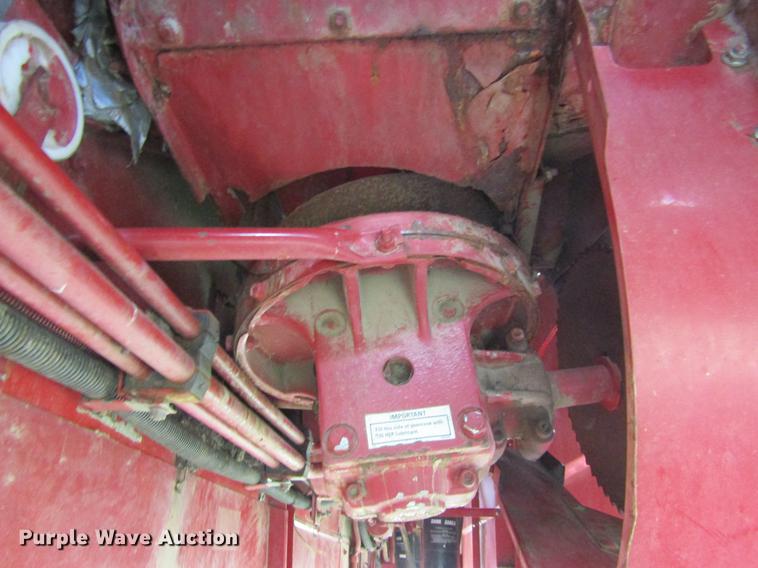 image for item DD5666 1994 Case IH 1688 Axial-Flow combine