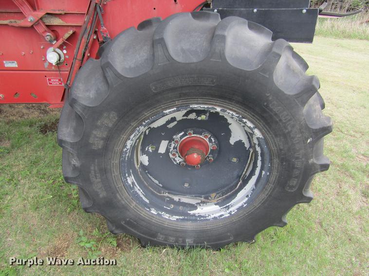 image for item DD5666 1994 Case IH 1688 Axial-Flow combine