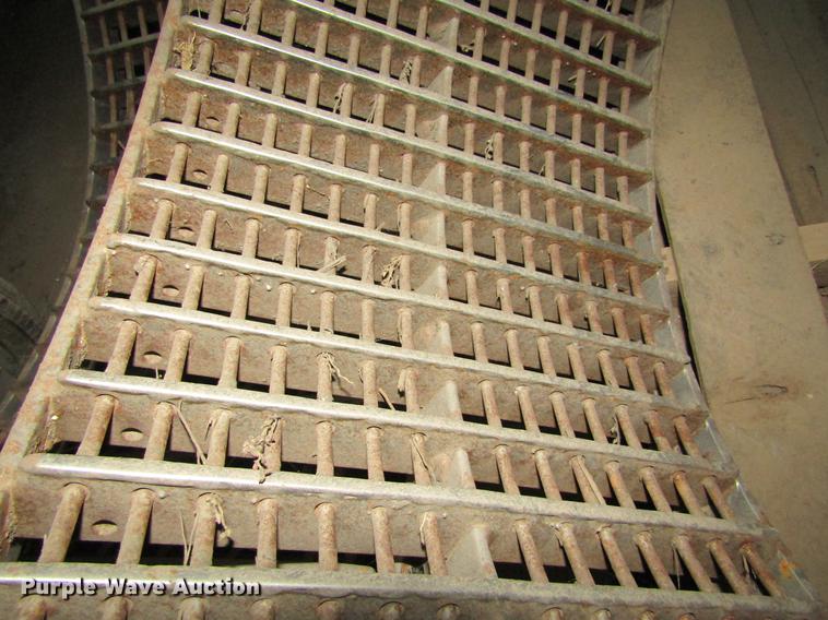 image for item DD5666 1994 Case IH 1688 Axial-Flow combine