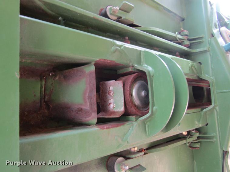 image for item DD5670 2013 Krone Big Pack 1290 HDP High Speed large square baler