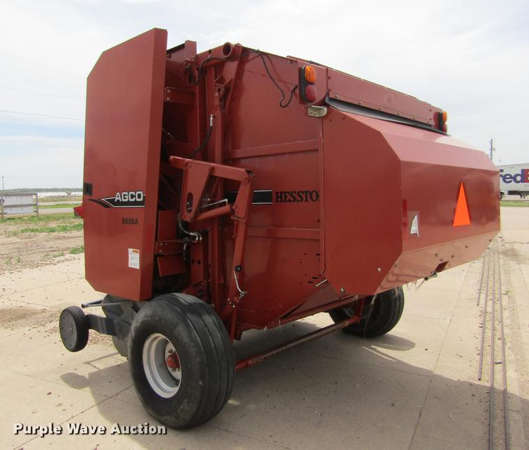 image for item DD5671 2009 Hesston 5556A round baler