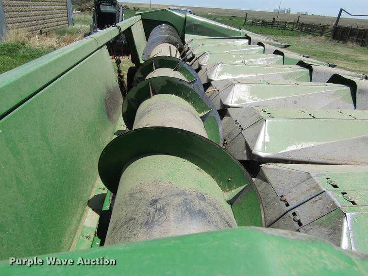 image for item DD5681 John Deere 853A row head