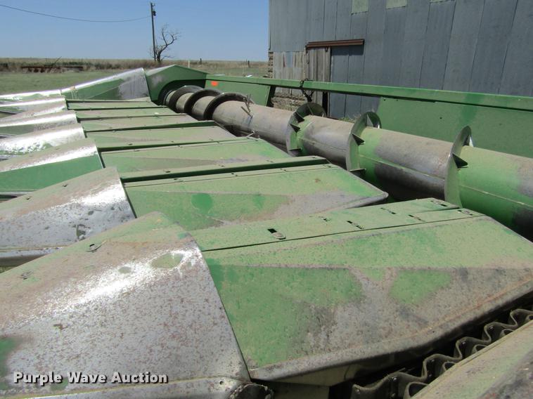 image for item DD5681 John Deere 853A row head