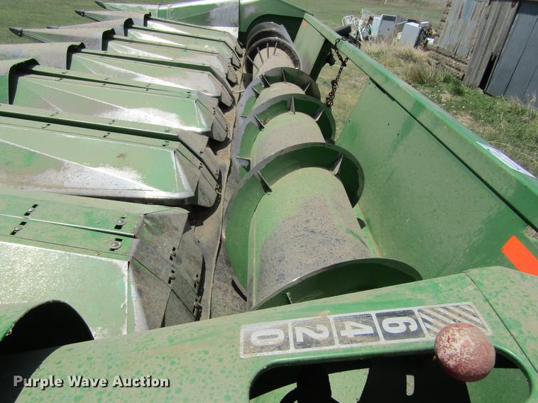 image for item DD5681 John Deere 853A row head